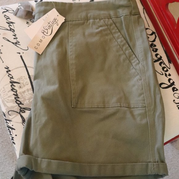 Como Vintage Pants - NWT Como Vintage Army Green Shorts Size Large